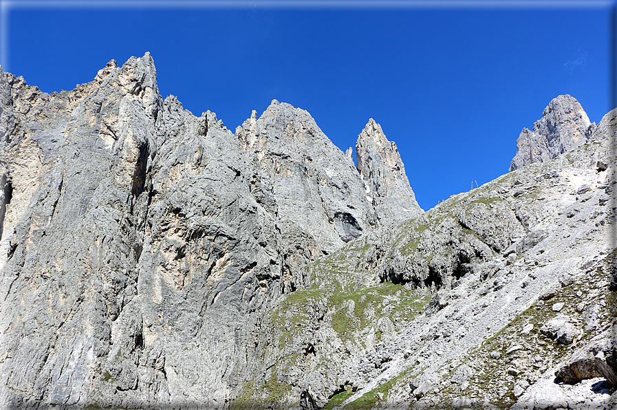 foto Rifugio Pradidali